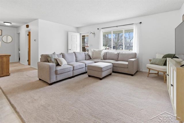 3908 Nottingham Terrace, Midland, MI 48642