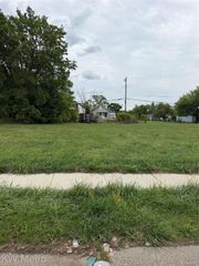 9014 Prairie Street, Detroit, MI 48204