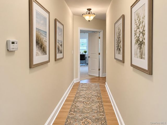 33 Nicole Court, Copiague, NY 11726