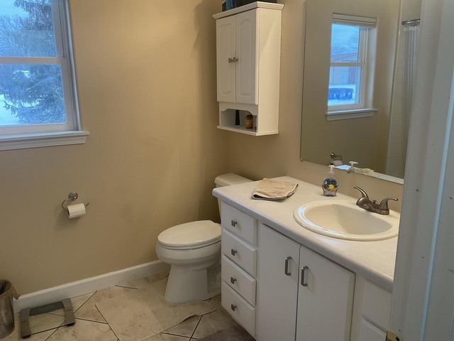 W242N4251 Swan ROAD, Pewaukee, WI 53072