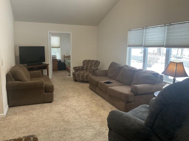 W242N4251 Swan ROAD, Pewaukee, WI 53072