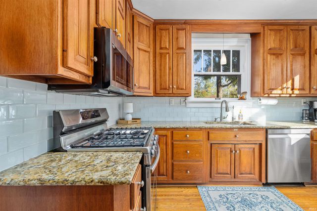 1620 Kensington Boulevard, Fort Wayne, IN 46805