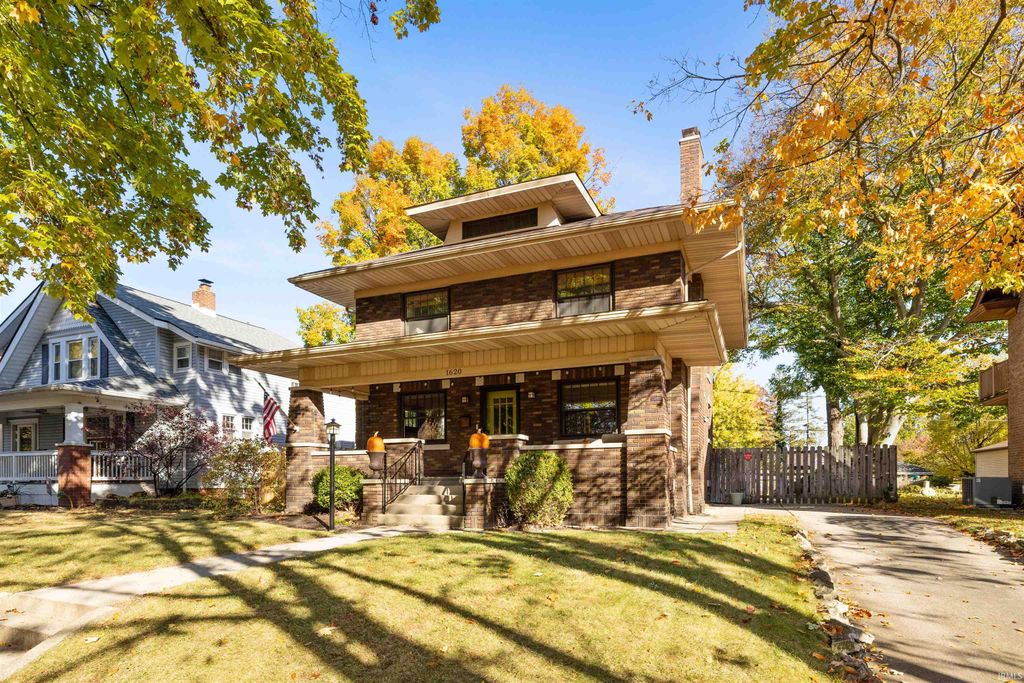 1620 Kensington Boulevard, Fort Wayne, IN 46805