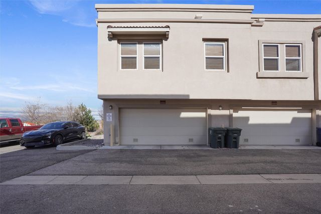 4328 Santo Domingo A, Santa Fe, NM 87507