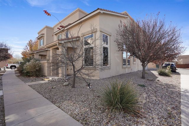 4328 Santo Domingo A, Santa Fe, NM 87507