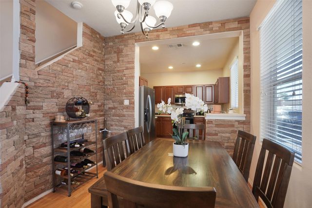 4328 Santo Domingo A, Santa Fe, NM 87507