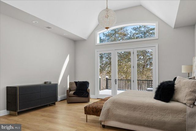 2 CEDAR LN, Erwinna, PA 18920