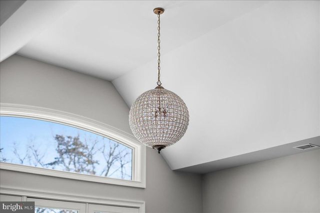 2 CEDAR LN, Erwinna, PA 18920