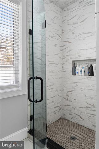 2 CEDAR LN, Erwinna, PA 18920