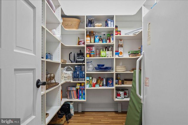 2 CEDAR LN, Erwinna, PA 18920