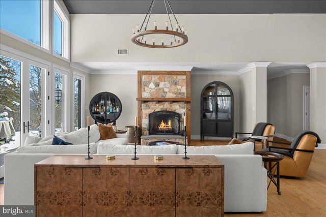 2 CEDAR LN, Erwinna, PA 18920