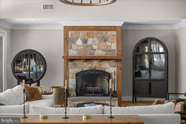 2 CEDAR LN, Erwinna, PA 18920