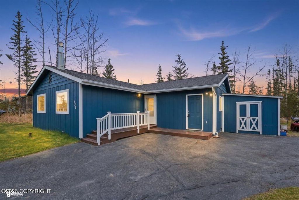 238 Crest Drive, Soldotna, AK 99669