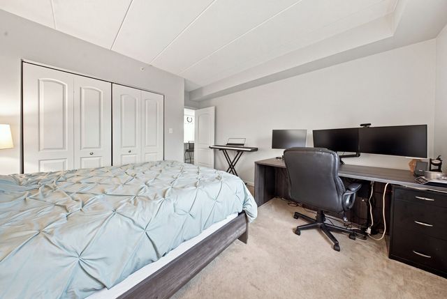 9400 S 79th Avenue 2E, Hickory Hills, IL 60457