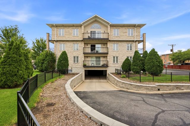 9400 S 79th Avenue 2E, Hickory Hills, IL 60457