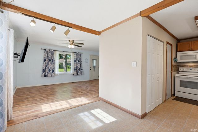 2429 Hazelwood Avenue, Fort Wayne, IN 46805