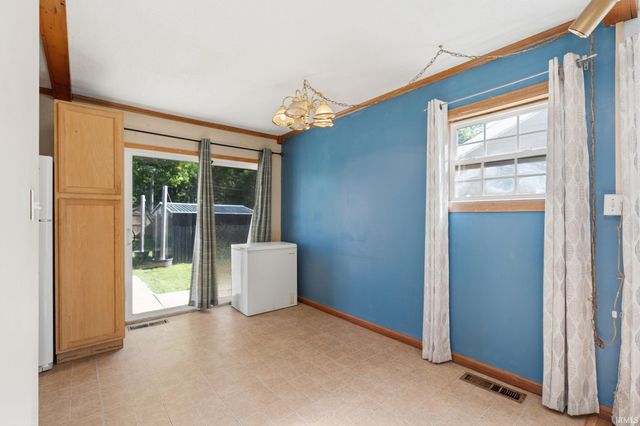 2429 Hazelwood Avenue, Fort Wayne, IN 46805