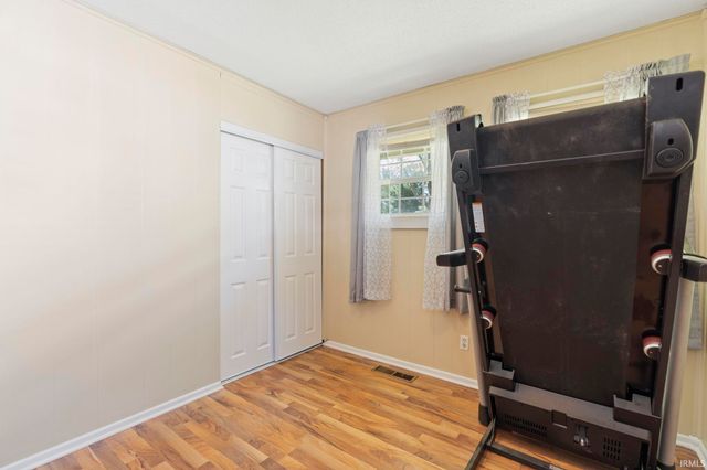 2429 Hazelwood Avenue, Fort Wayne, IN 46805