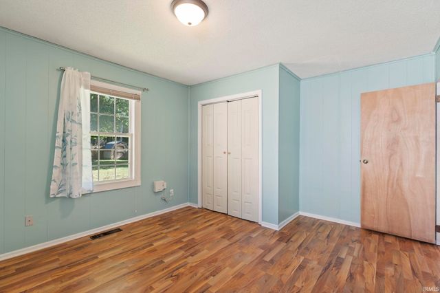 2429 Hazelwood Avenue, Fort Wayne, IN 46805