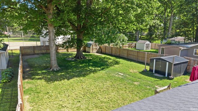 2429 Hazelwood Avenue, Fort Wayne, IN 46805