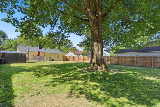 2429 Hazelwood Avenue, Fort Wayne, IN 46805
