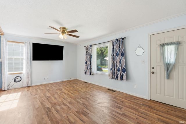 2429 Hazelwood Avenue, Fort Wayne, IN 46805