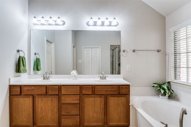 701 Buck Drive, Fate, TX 75087