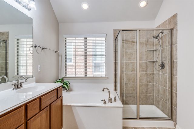 701 Buck Drive, Fate, TX 75087