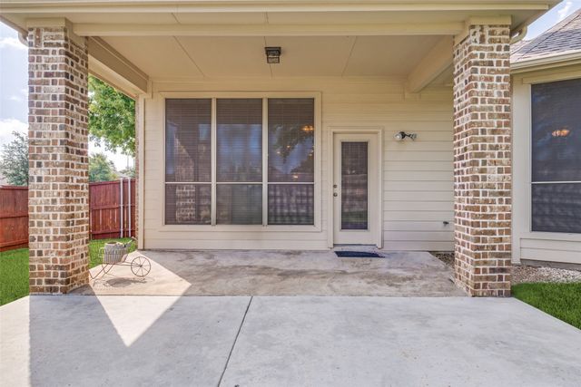 701 Buck Drive, Fate, TX 75087