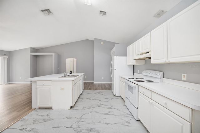 20 PINE COURT LOOP, Ocala, FL 34472