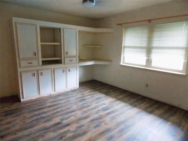 913 Marys Court, Friendswood, TX 77546