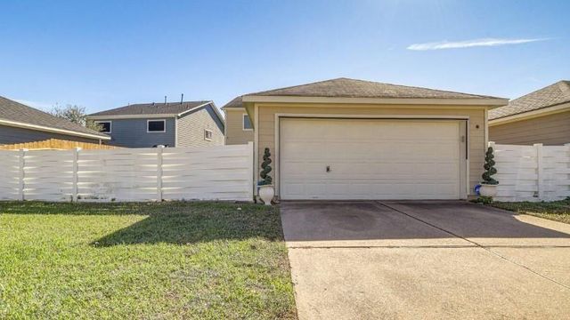 20819 Settlers Lake Circle N, Katy, TX 77449