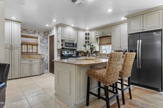 23 48th Street, Gulfport, MS 39507