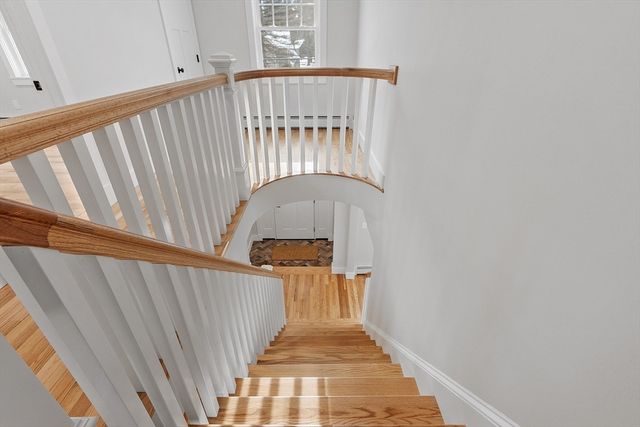 525 Lindell Ave, Leominster, MA 01453