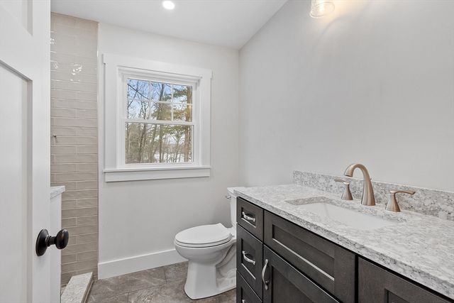 525 Lindell Ave, Leominster, MA 01453