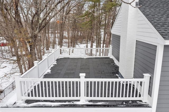 525 Lindell Ave, Leominster, MA 01453