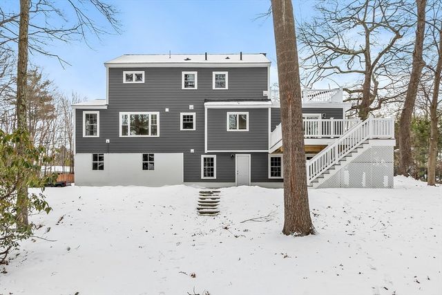 525 Lindell Ave, Leominster, MA 01453