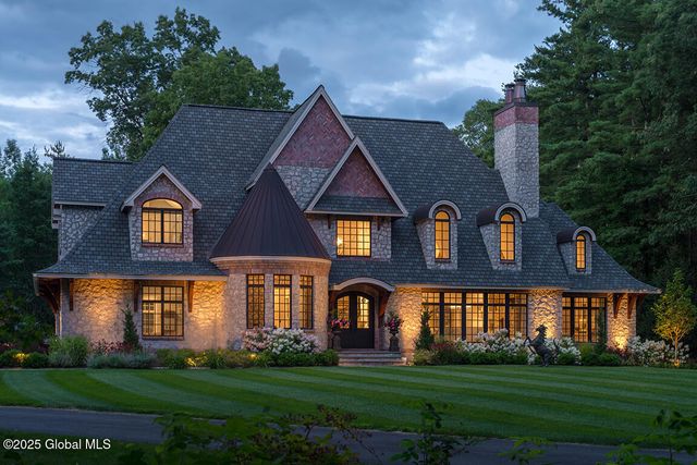 19 Catalina Drive, Milton, NY 12020