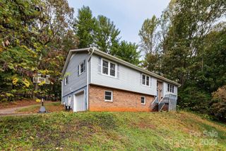 84 High Country Road, Weaverville, NC 28787