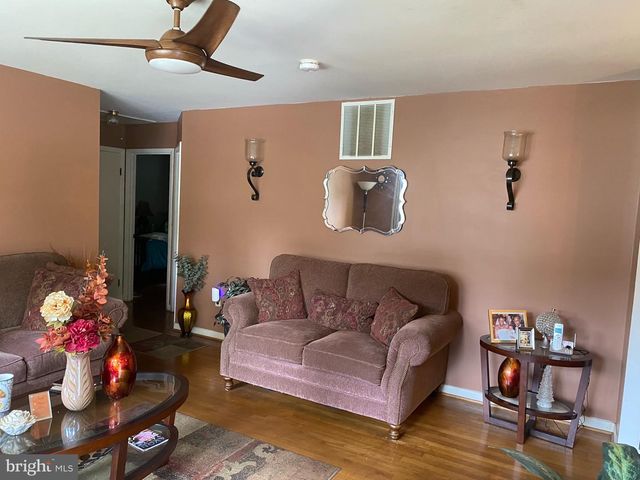6804 EMERSON ST, Riverdale, MD 20737