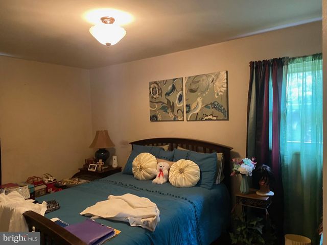 6804 EMERSON ST, Riverdale, MD 20737