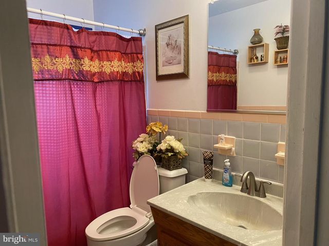 6804 EMERSON ST, Riverdale, MD 20737