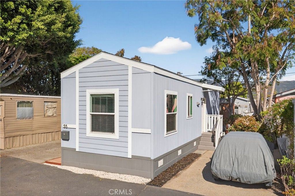 Image 3 of property listing at 520 Pine Avenue 55, Goleta, CA 93117