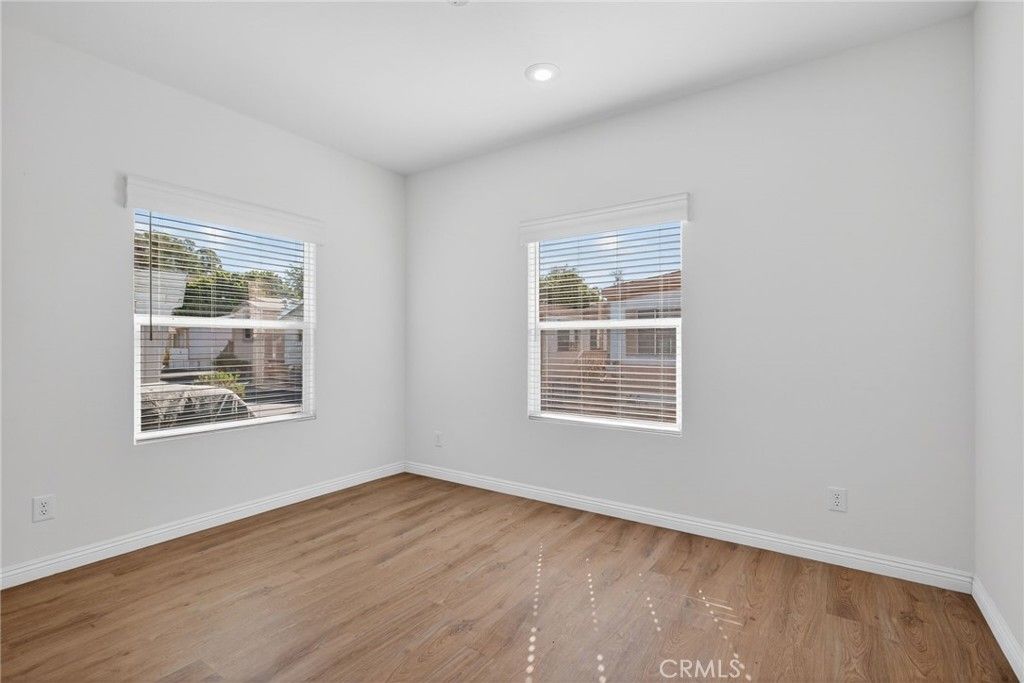 Image 8 of property listing at 520 Pine Avenue 55, Goleta, CA 93117