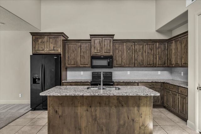 794 N VIA MODELO CIR, Washington, UT 84780