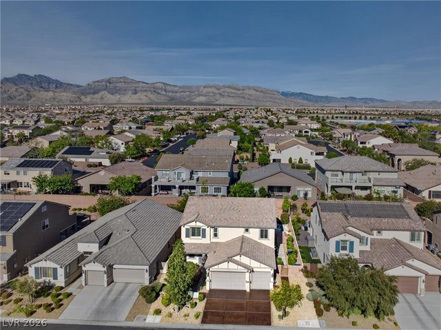 7349 Merimack Oaks Street, Las Vegas, NV 89166