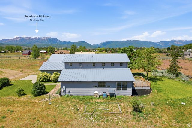 9664 E 400 S, Huntsville, UT 84317