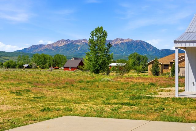 9664 E 400 S, Huntsville, UT 84317