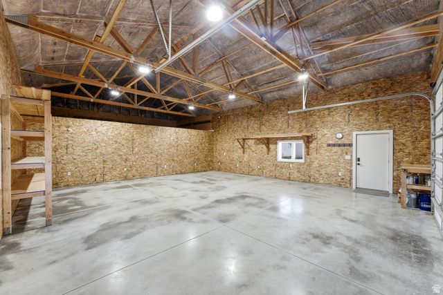 9664 E 400 S, Huntsville, UT 84317