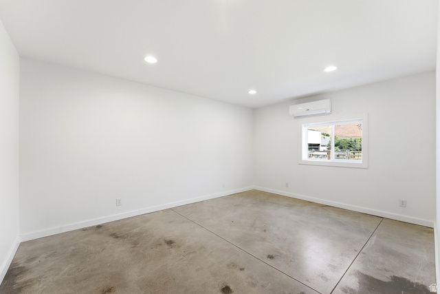 9664 E 400 S, Huntsville, UT 84317